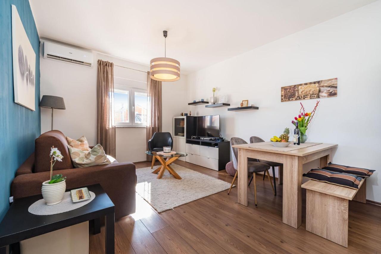 Apartment Karla Zadar Exteriör bild